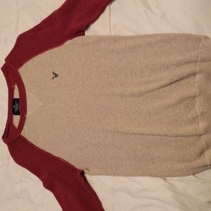 American Eagle, Men's Fall Classic Fit Long Sleeve, Light Gray/Red